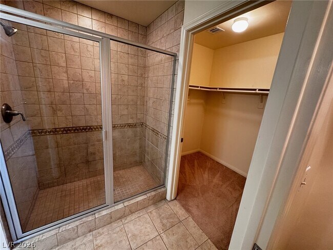 Foto del edificio - 2405 W Serene Ave