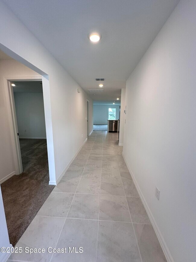 Foto del edificio - 510 Breakwater St SE