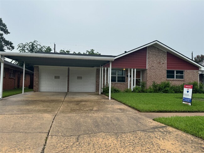 Building Photo - 2611 Prairie Ave