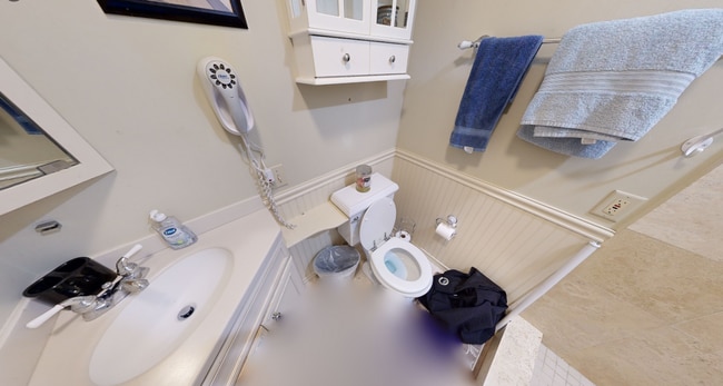 Building Photo - 45 Common St