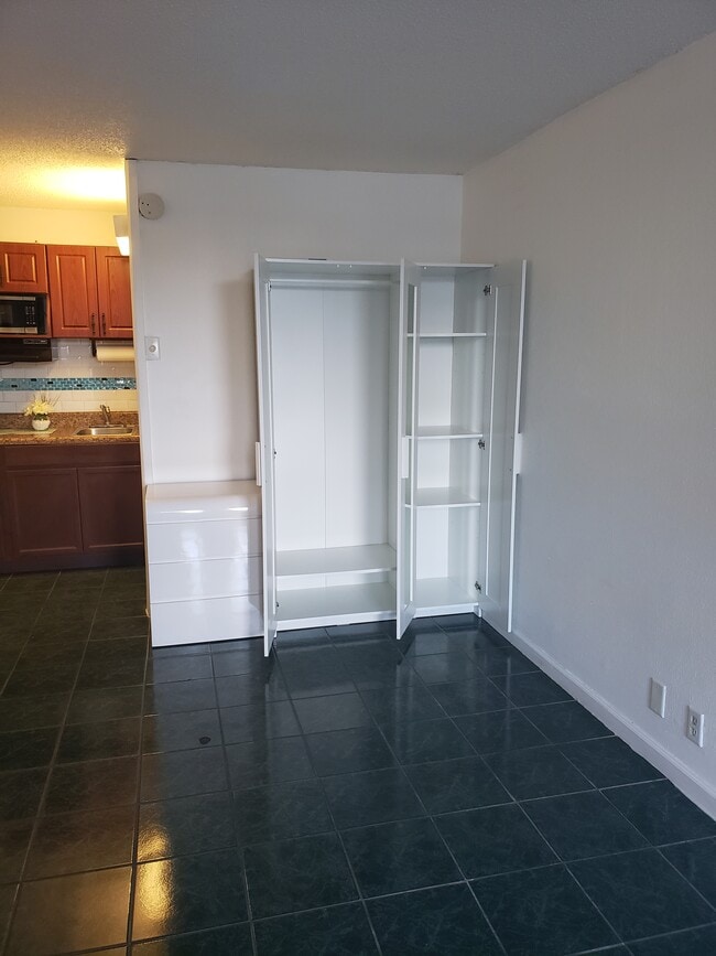 7900 S Orange Blossom Trl Unit 2025, Orlando, FL 32809 Condo for Rent