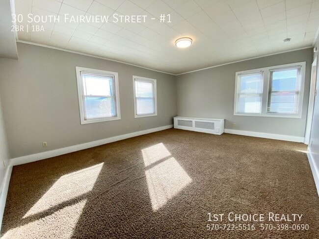 Building Photo - 30 S Fairview St