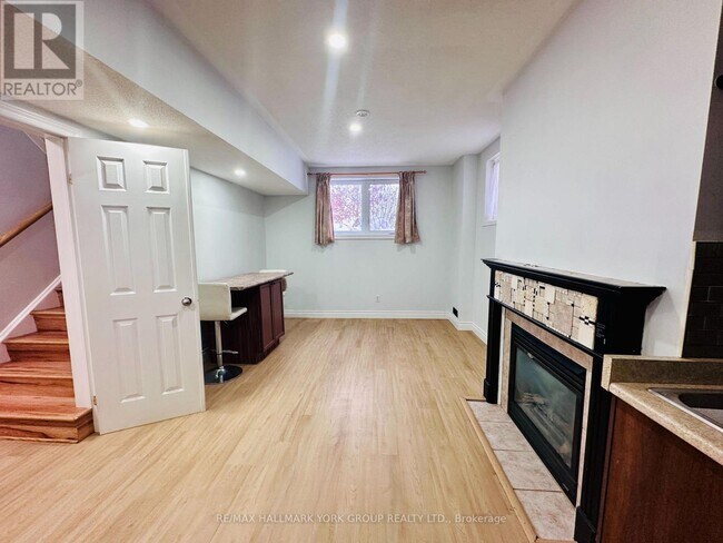 Photo du bâtiment - 135 Cheltenham Rd