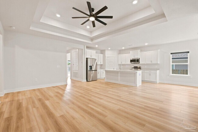 Building Photo - 232 Camellia Dr