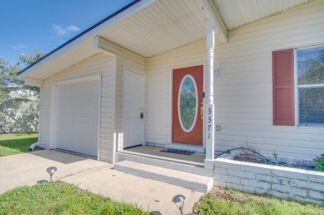 Foto del edificio - Centrally Located Pensacola 3BR/2BA Home Near Cordova Mall, Pensacola International Airport, Hosp...