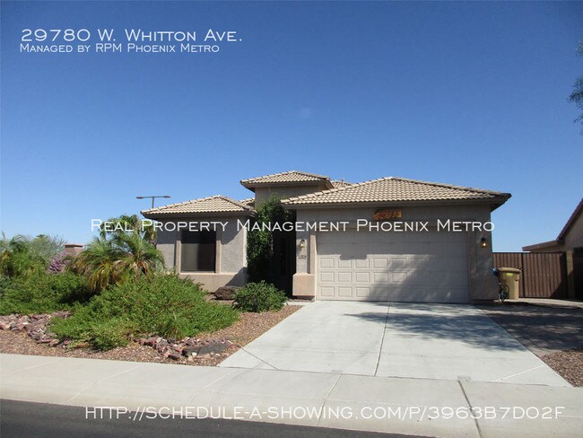 Building Photo - Private Pool with service included!