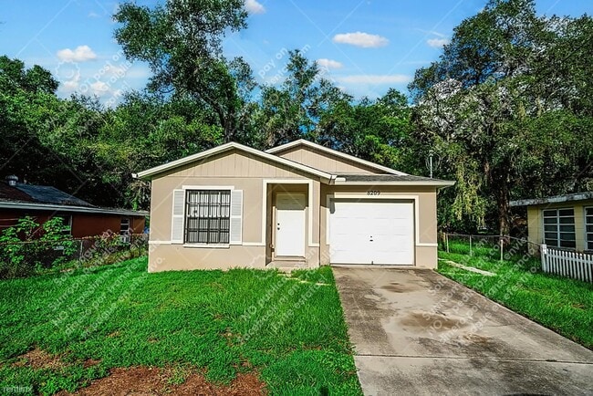 Building Photo - 3 br, 2 bath House - 8209 N Elmer St