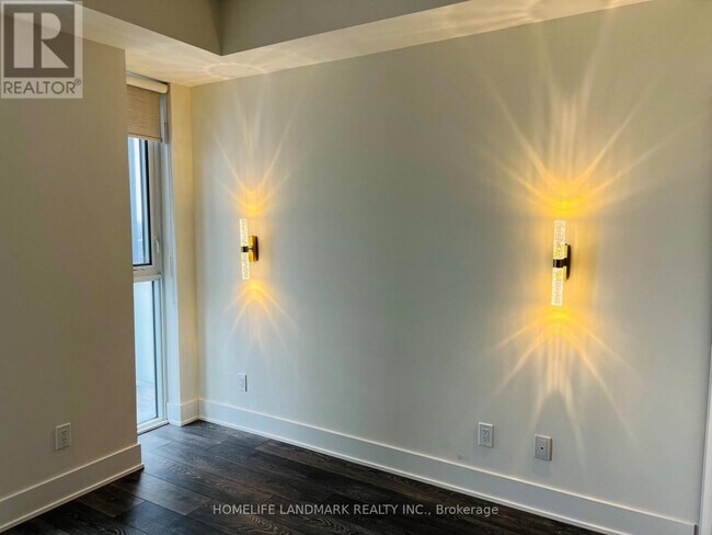 Building Photo - 188 Fairview Mall Dr