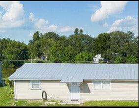 Building Photo - 1249 Chobee St