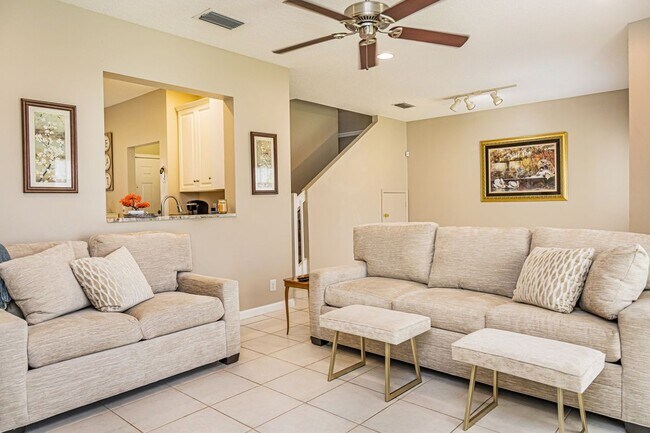 Foto del edificio - 1651 Hawthorne Pl