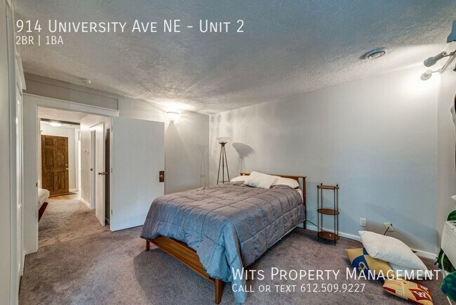 Building Photo - 2 Bedroom Upper Duplex Located in the Hear...