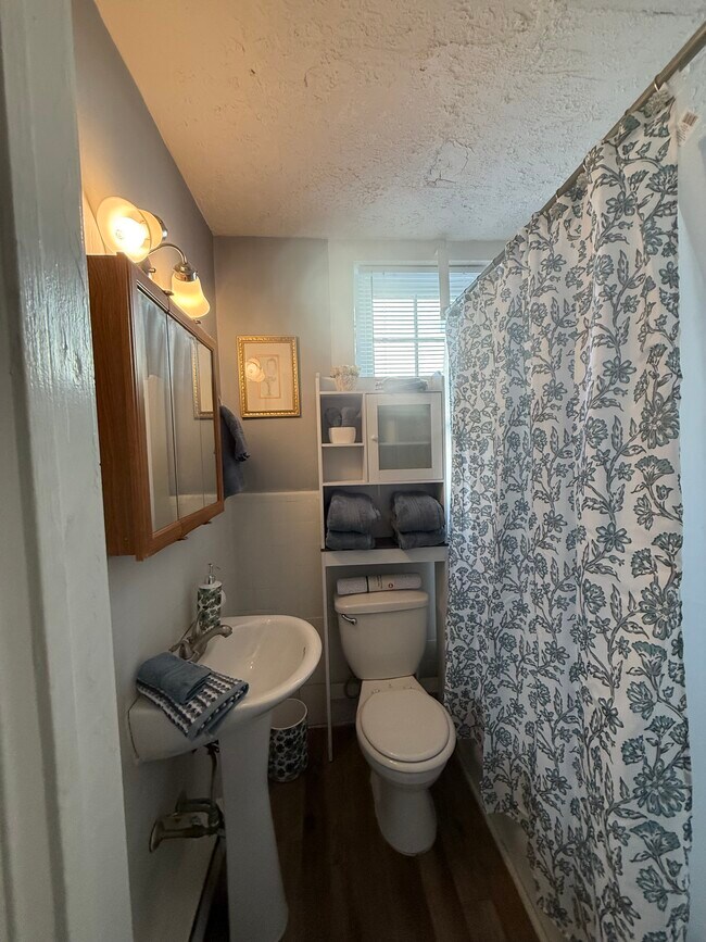 Foto del edificio - 406 N Loudoun St