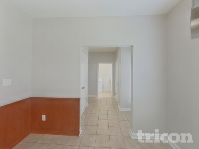 Building Photo - 3215 Shadowy Retreat Dr