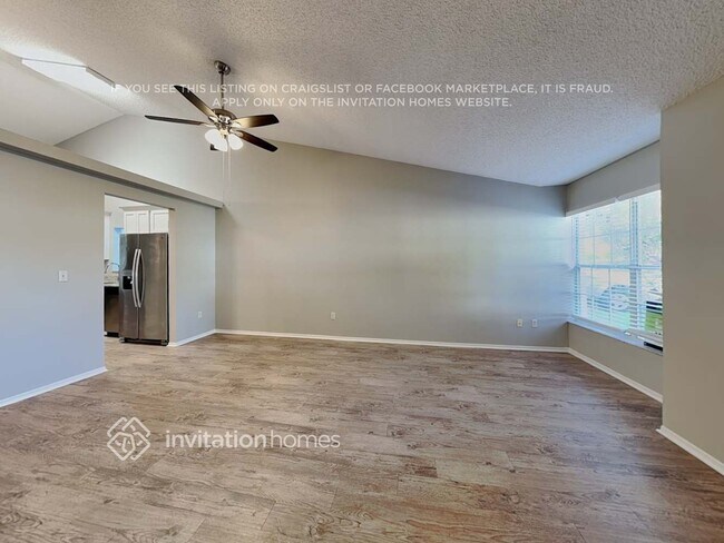 Foto del edificio - 1006 Henson Ct