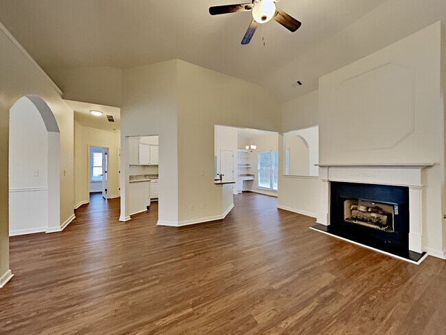 Building Photo - 1590 Hill Crossing Court