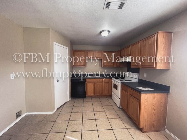 Foto del edificio - 400 Kings Way Dr