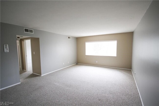 Building Photo - 20333 Detroit Rd