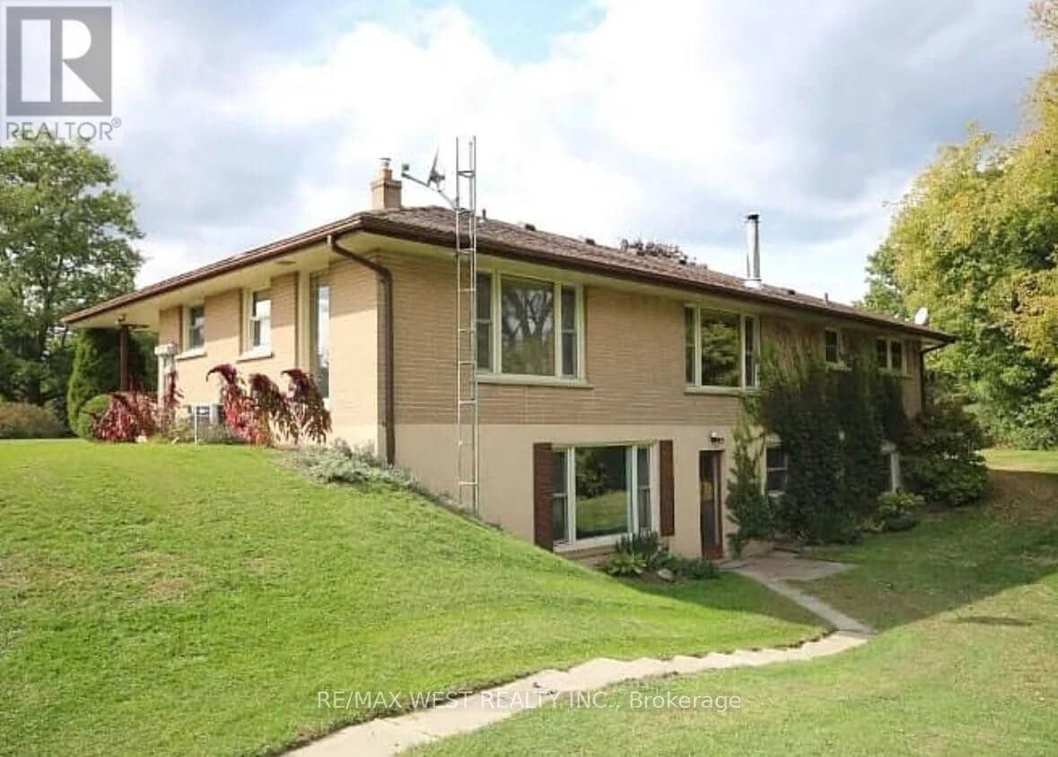 Building Photo - 130 Cousins Dr E