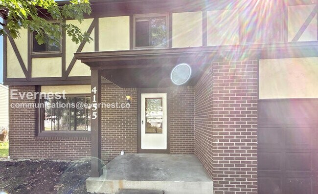 Foto del edificio - 4155 Spring Flower Ct