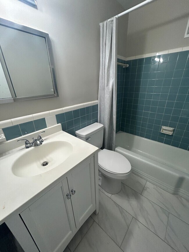 Photo - Fresh and Ready 1 + 1 All Utilities Included. House