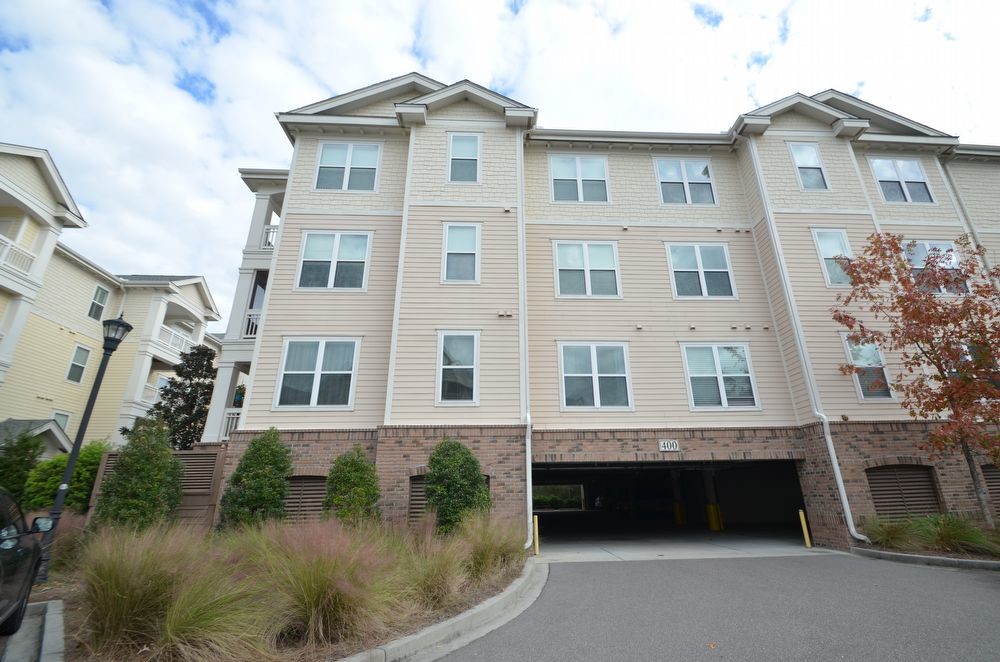 Foto principal - Two Bedroom Condo In West Ashley