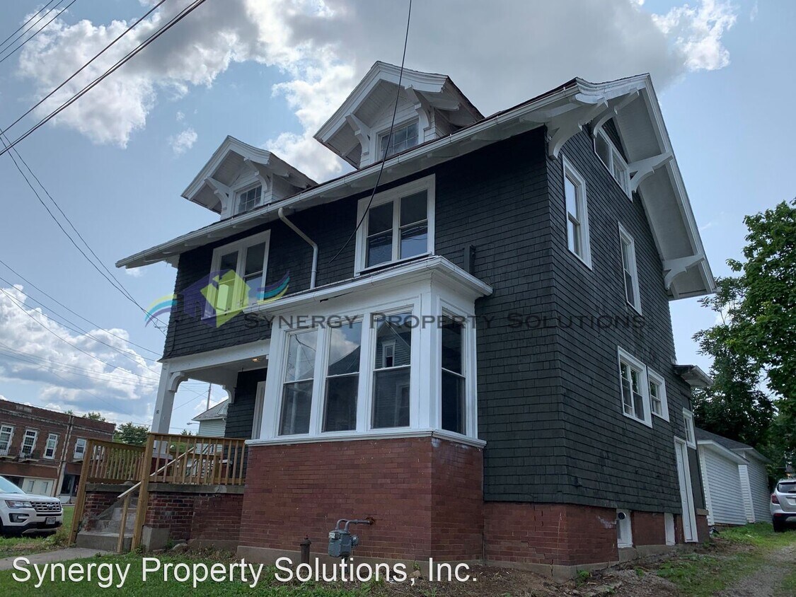Primary Photo - 4 br, 1 bath House - Lind Ave. 60 Richland