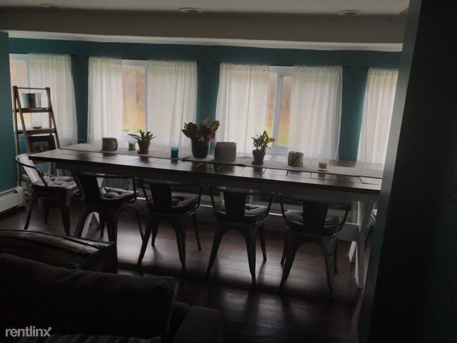 Foto del edificio - 3 br, 2 bath House - 106 Hull Rd