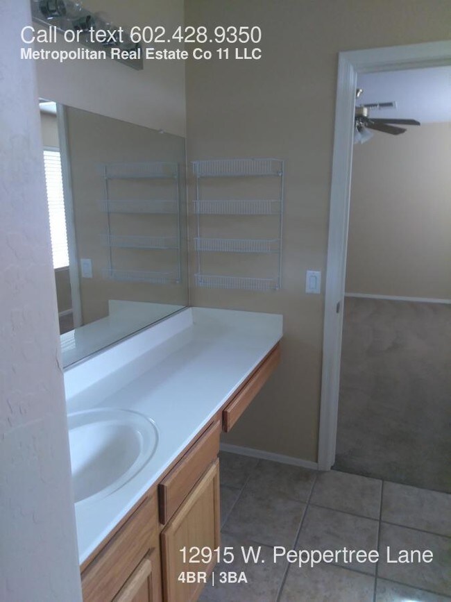 Building Photo - 12915 W Peppertree Ln