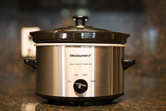 Crock Pot - 1707 Highland Park Ave