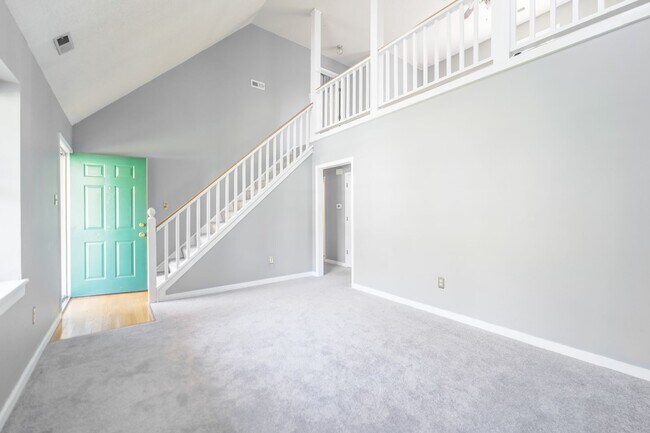 Building Photo - "LIKE NEW" home in Glen Allen Western Henr...