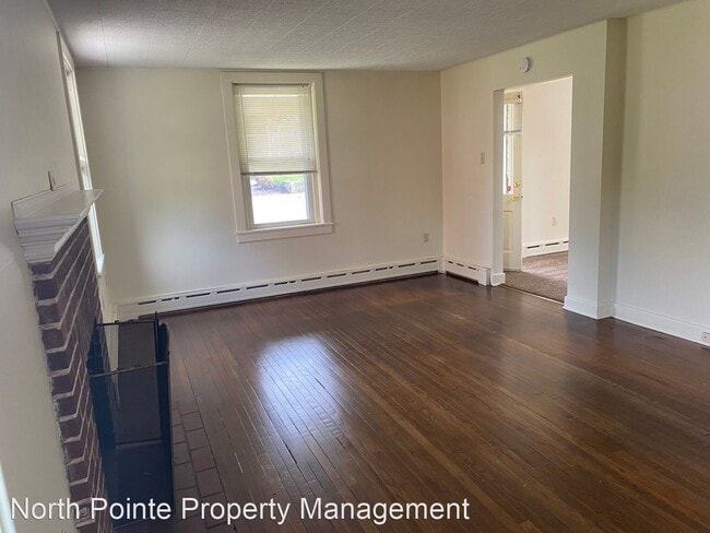 Building Photo - 3 br, 1 bath House - 23 Blue Rock Rd.