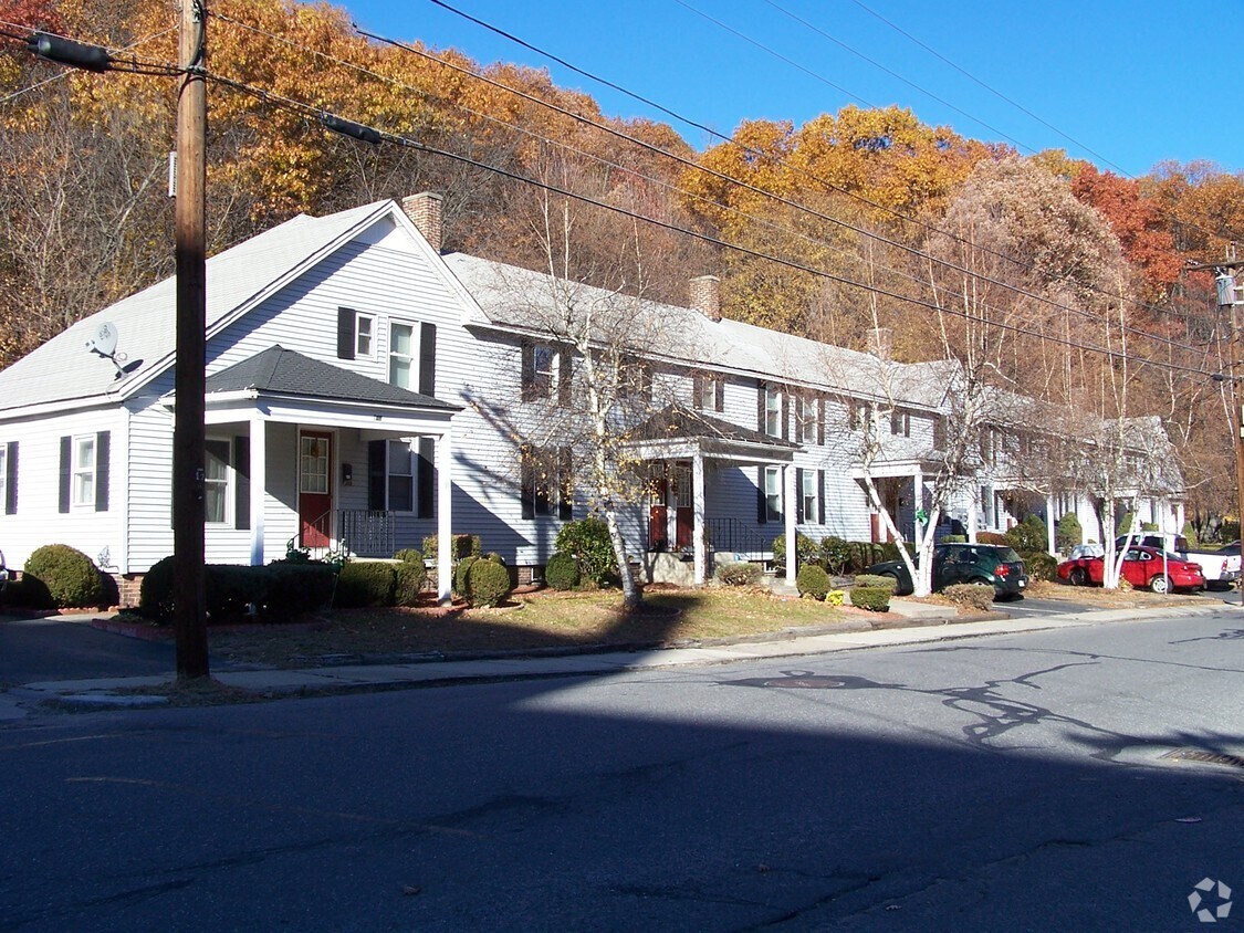 146164 Green St, Clinton, MA 01510 Apartments in Clinton, MA