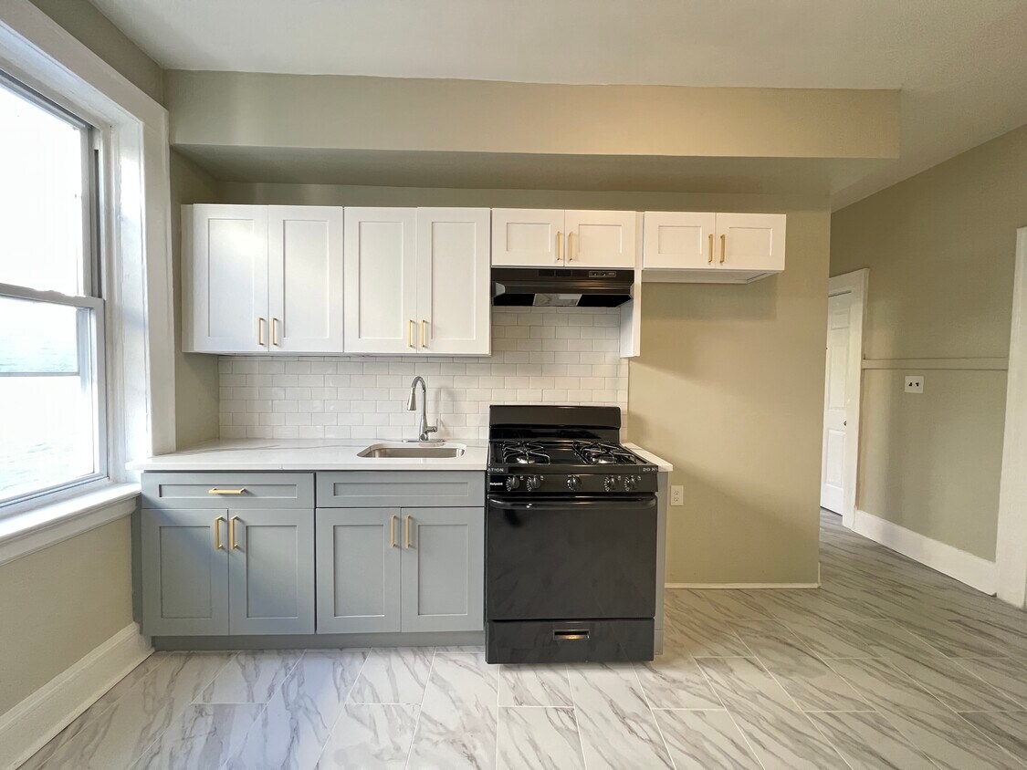 352 Central Ave Unit 9, East Orange, NJ 07018 Apartments in East