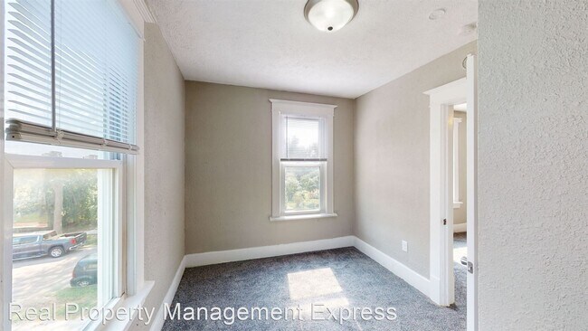 Foto del edificio - 1 br, 1 bath Apartment - 316 E 15th Street...