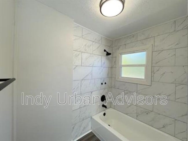 Foto del edificio - 1525 N Olney St