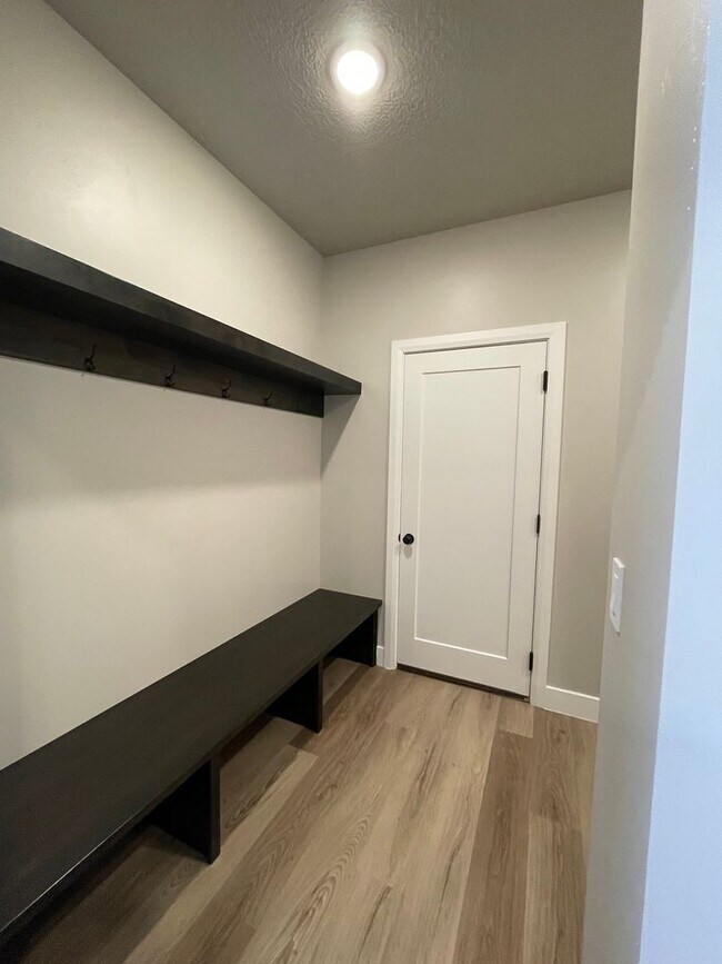 Foto del edificio - 4587 W 275 N