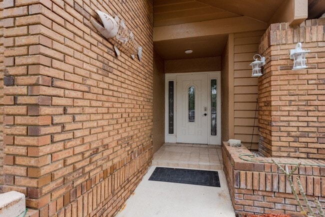 Foto del edificio - 2827 Enisgrove Dr