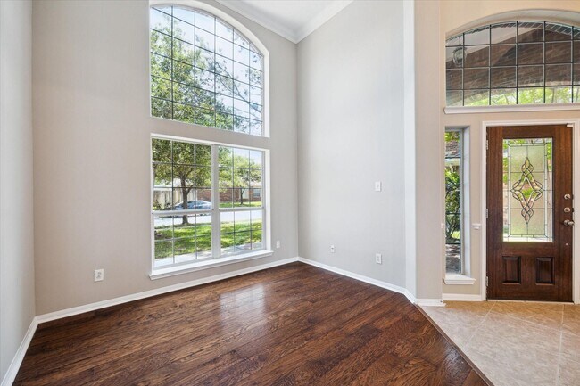 Foto del edificio - 30507 Russell Point Dr