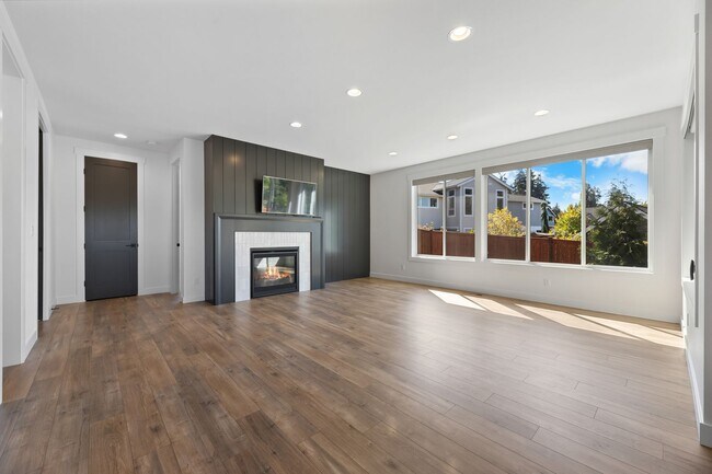 Foto del edificio - Steilacoom 3 Bedroom + Bonus Room