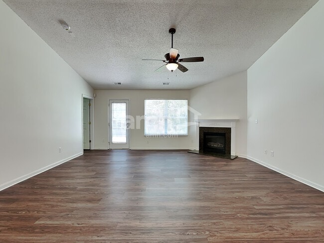 Building Photo - 566 Bedford Knoll Drive
