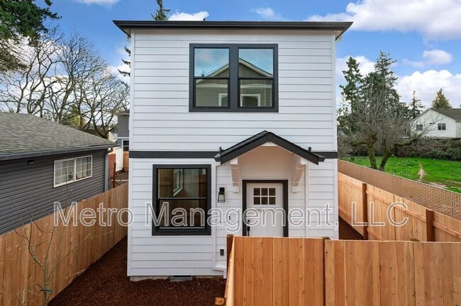 Photo - 12094 SE Market St House