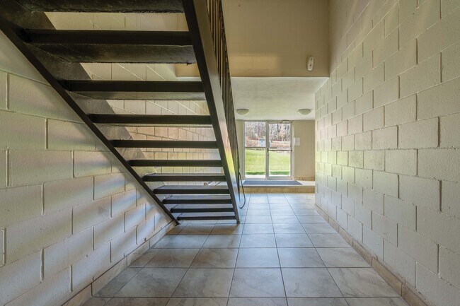 Photo du bâtiment - Huron Manor Apartments