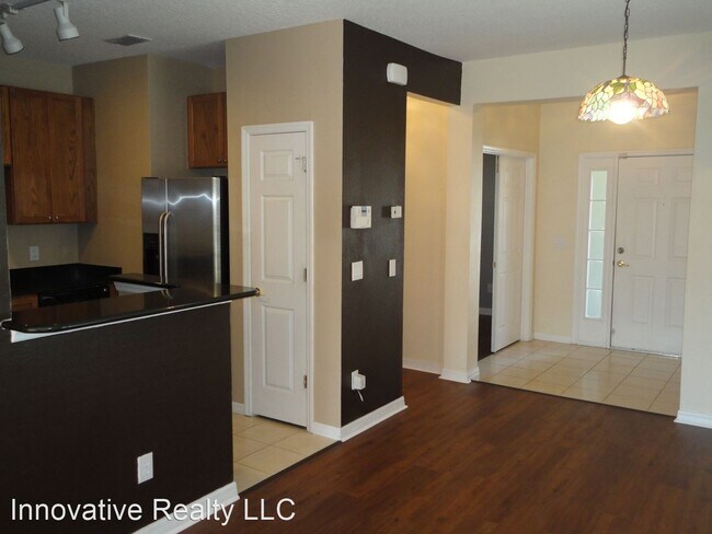 Building Photo - 2 br, 2 bath House - 10038 Regent Park Dr....