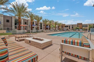 Building Photo - 353 E Bonneville Ave Building Photo - 353 E Bonneville Ave