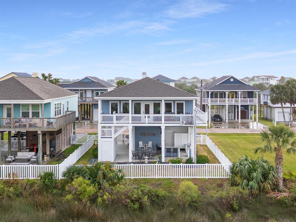 Foto principal - 22520 Bay Point Dr