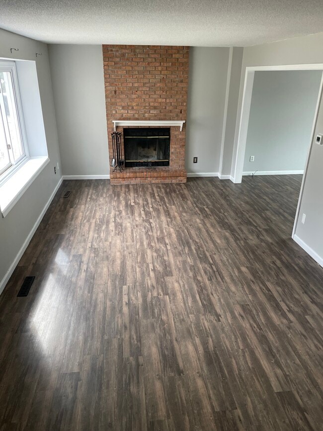 Building Photo - 3706 SE 19th St