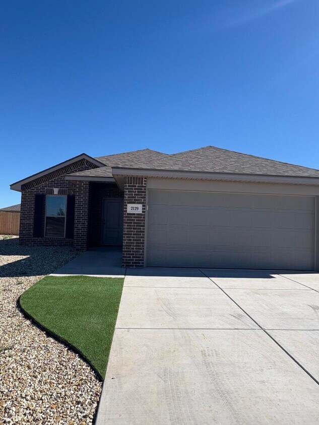 Foto principal - 2129 Langford Ave