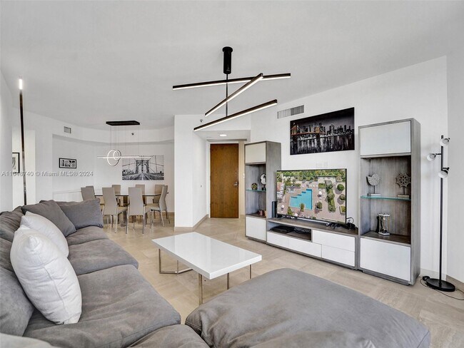 Foto del edificio - 1000 E Island Blvd