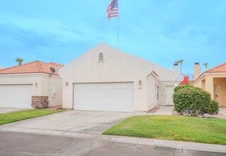 Building Photo - 1825 E Shore Villas Dr