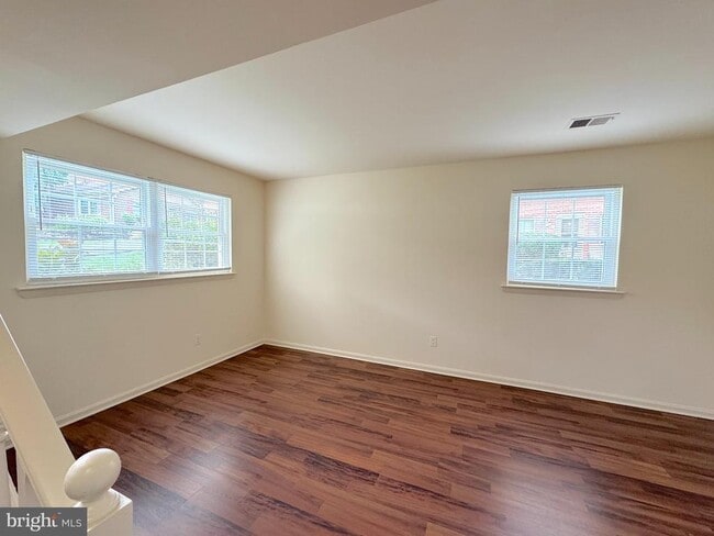 Foto del edificio - 9642 Hagel Cir